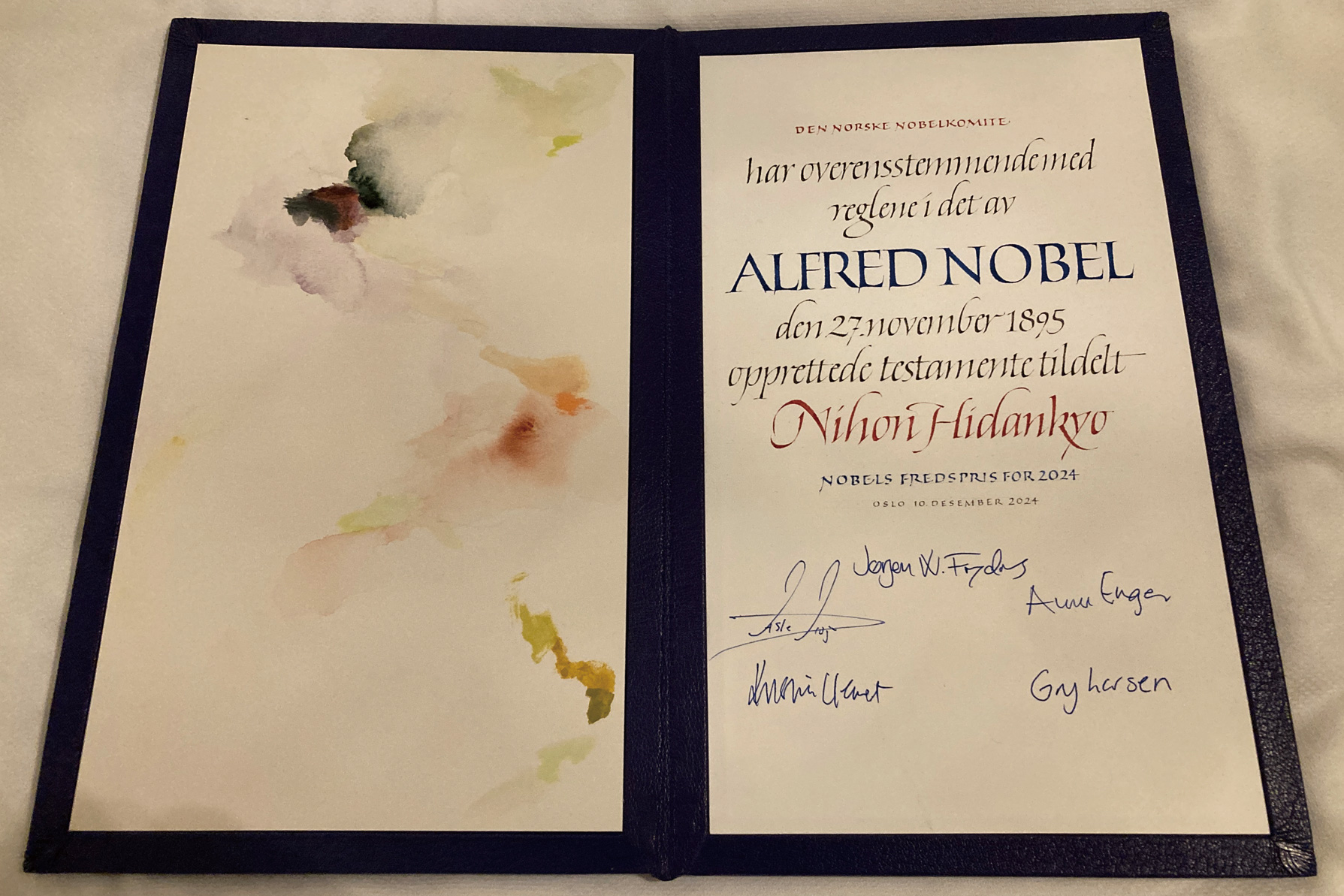 日本被団協に贈られたノーベル平和賞の賞状