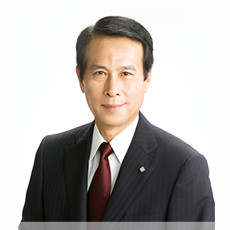 早稲田大学総長　鎌田　薫